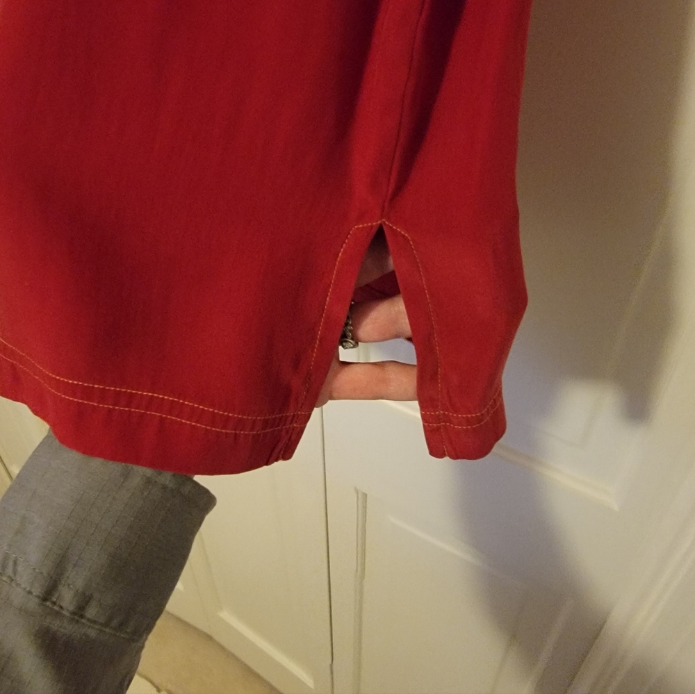 Carole Little Women's Red Top 100% Silk Size 12 NWT - Picture 8 of 8
